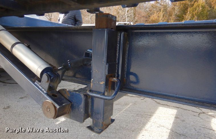 image for item DN2720 2001 Freightliner FLD112  semi truck with Cottrell car carrier trailer