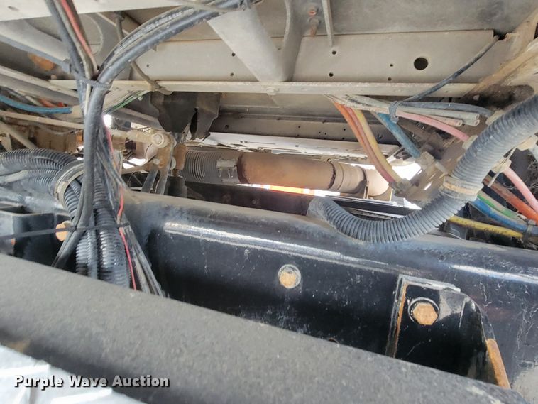 image for item HF9263 2001 Kenworth T800  semi truck