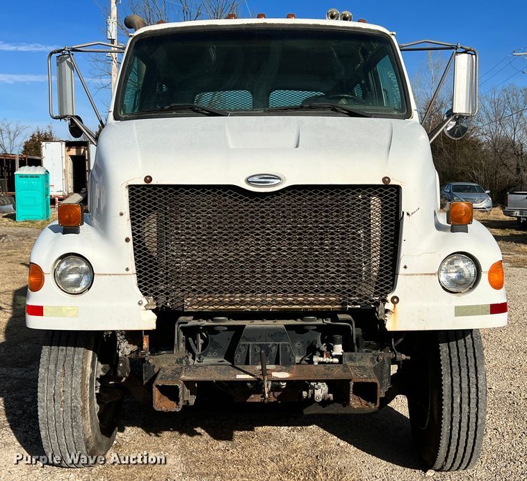 image for item ID9631 2000 Sterling L7500  Crew Cab utility / service truck