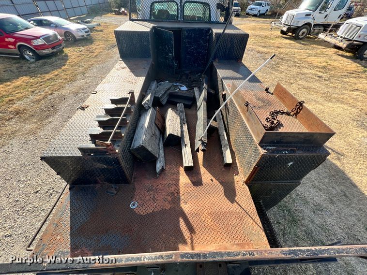 image for item ID9631 2000 Sterling L7500  Crew Cab utility / service truck