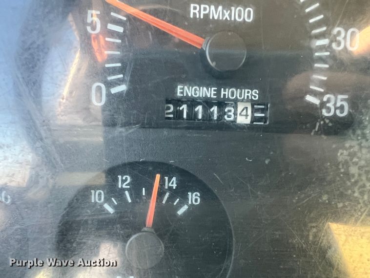 image for item ID9631 2000 Sterling L7500  Crew Cab utility / service truck