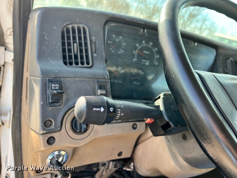 image for item ID9631 2000 Sterling L7500  Crew Cab utility / service truck