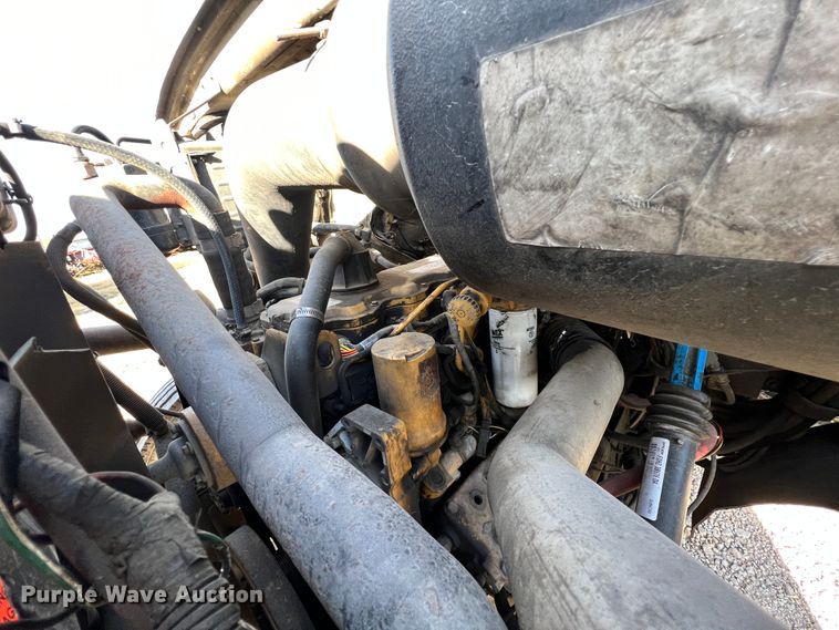 image for item ID9631 2000 Sterling L7500  Crew Cab utility / service truck