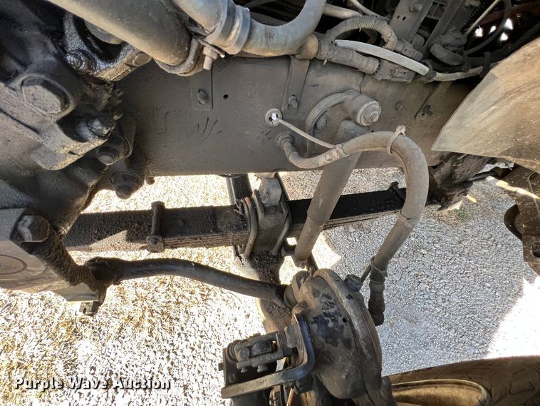 image for item ID9631 2000 Sterling L7500  Crew Cab utility / service truck