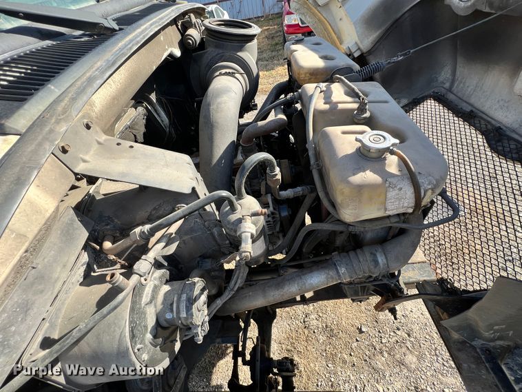 image for item ID9631 2000 Sterling L7500  Crew Cab utility / service truck