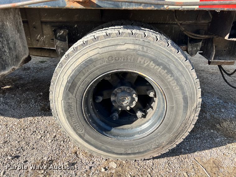 image for item ID9631 2000 Sterling L7500  Crew Cab utility / service truck