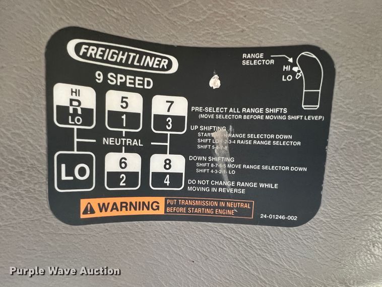 image for item ID9632 2006 Freightliner Business Class M2  Crew Cab truck cab and chassis