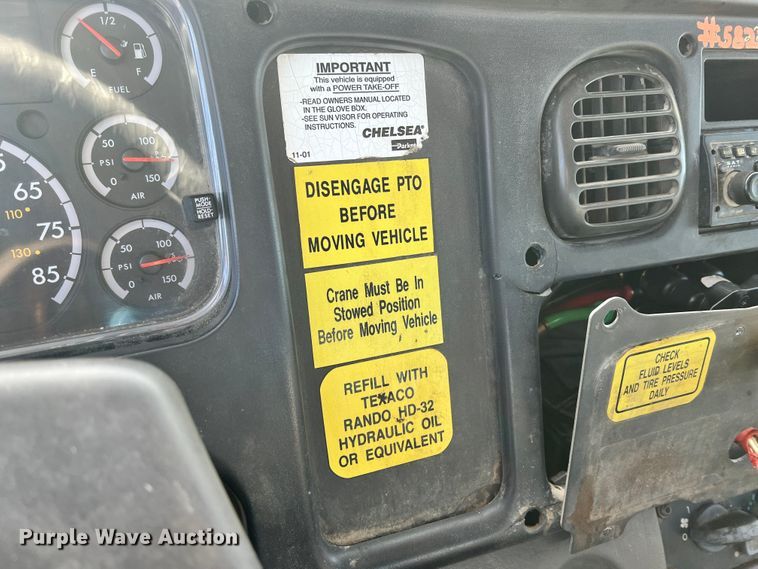 image for item ID9633 2006 Freightliner Business Class M2  Crew Cab truck cab and chassis