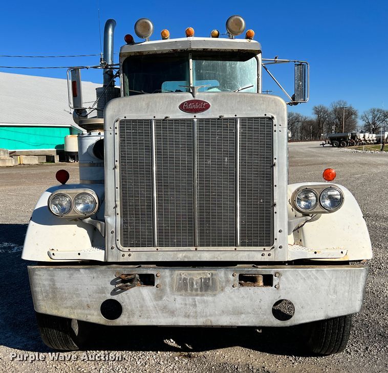 image for item ID9637 1982 Peterbilt 359  flatbed truck