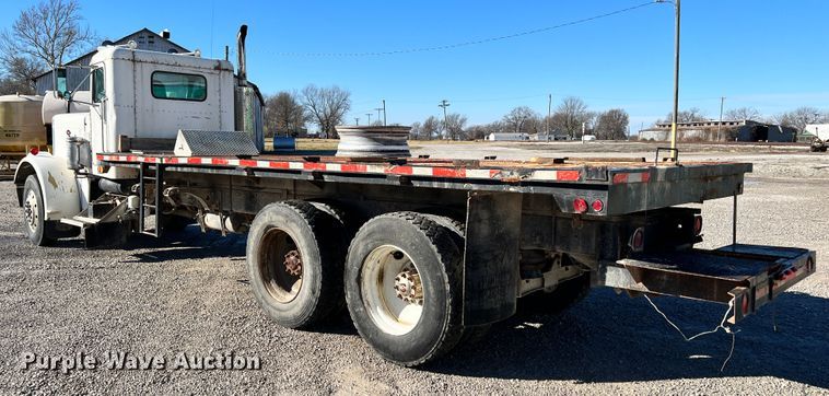 image for item ID9637 1982 Peterbilt 359  flatbed truck