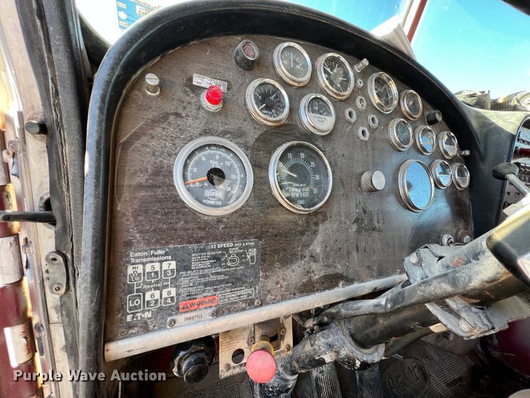 image for item ID9637 1982 Peterbilt 359  flatbed truck