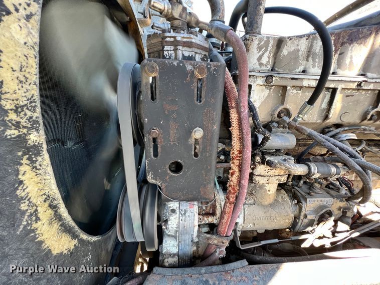 image for item ID9637 1982 Peterbilt 359  flatbed truck