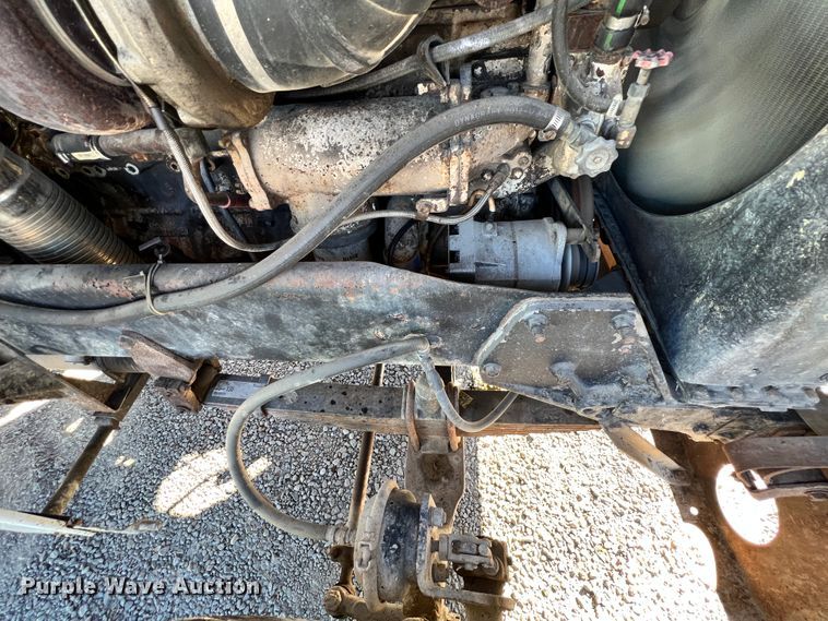 image for item ID9637 1982 Peterbilt 359  flatbed truck