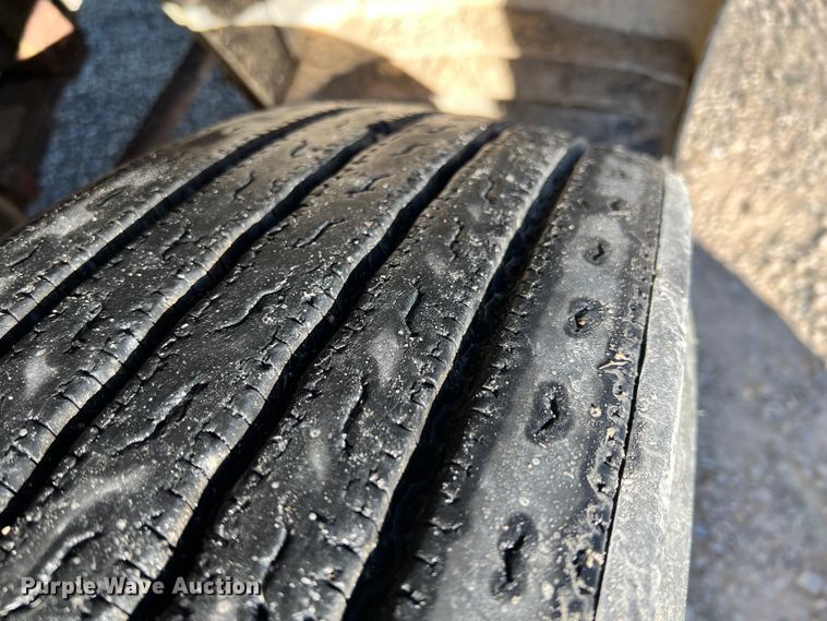 image for item ID9637 1982 Peterbilt 359  flatbed truck