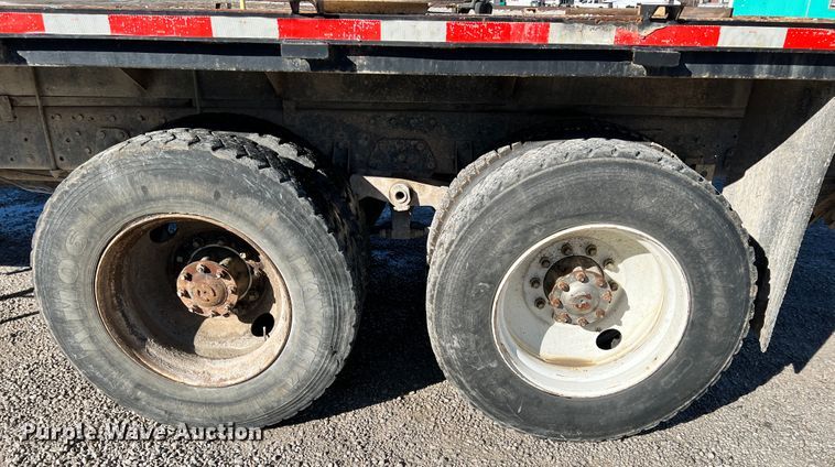 image for item ID9637 1982 Peterbilt 359  flatbed truck