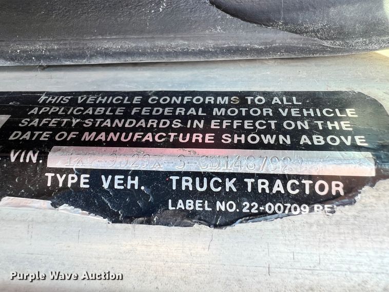 image for item ID9637 1982 Peterbilt 359  flatbed truck