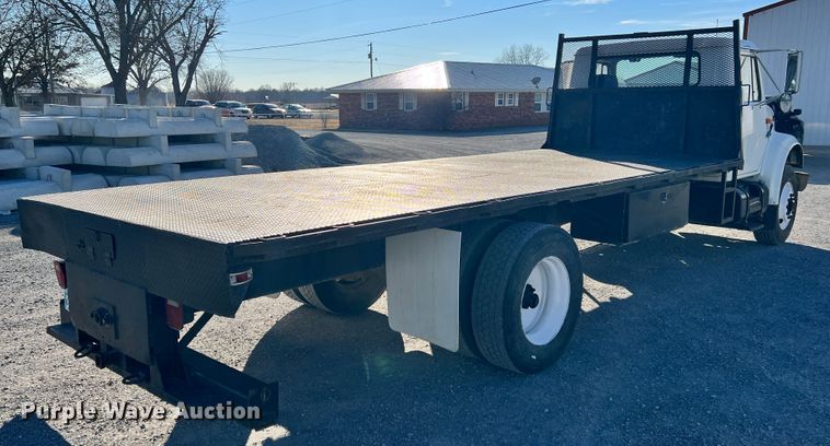 image for item ID9656 1998 International 4700  flatbed truck