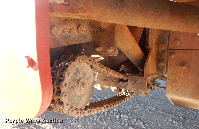 image for item IE9564 1999 Volvo ACL  winch truck