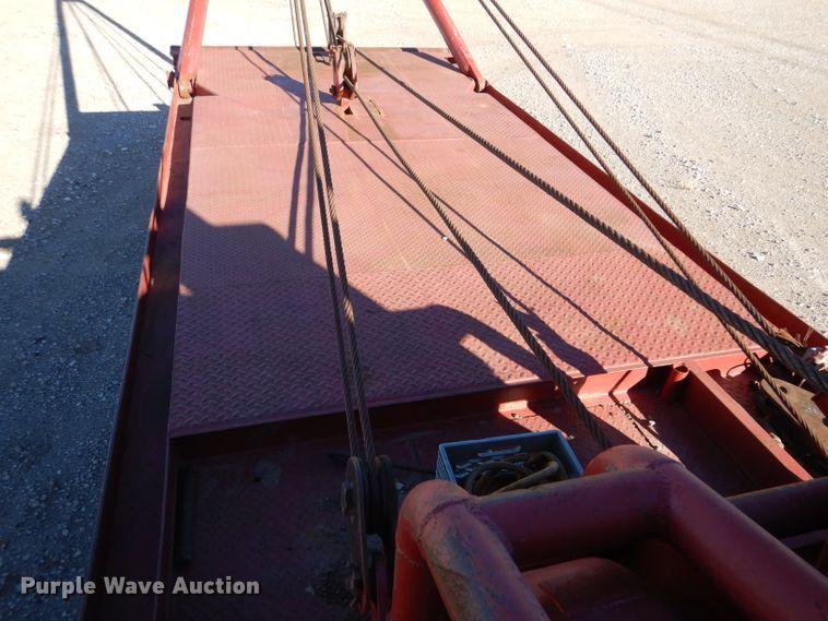 image for item IE9564 1999 Volvo ACL  winch truck