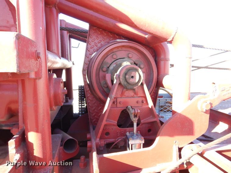 image for item IE9564 1999 Volvo ACL  winch truck