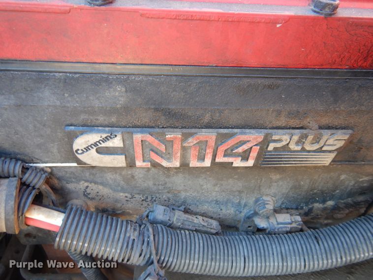 image for item IE9564 1999 Volvo ACL  winch truck