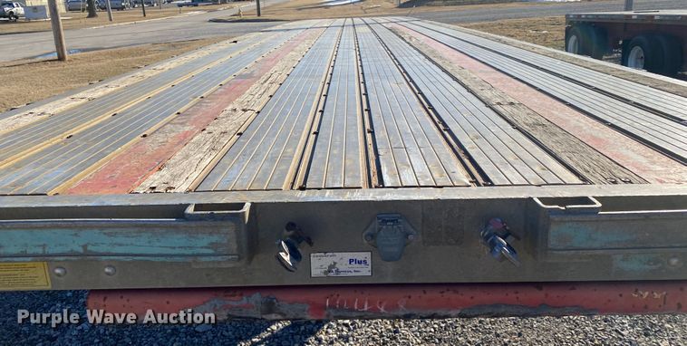image for item IG9698 2006 Transcraft Eagle NW2  flatbed trailer
