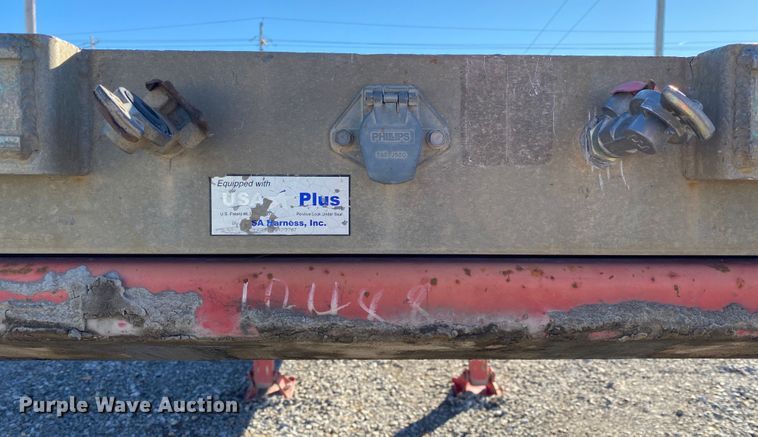 image for item IG9698 2006 Transcraft Eagle NW2  flatbed trailer