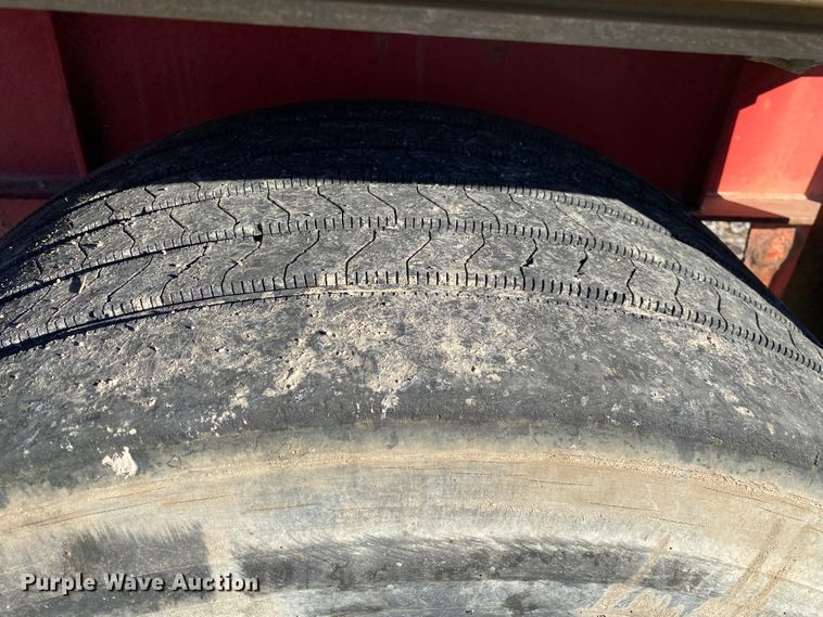 image for item IG9698 2006 Transcraft Eagle NW2  flatbed trailer