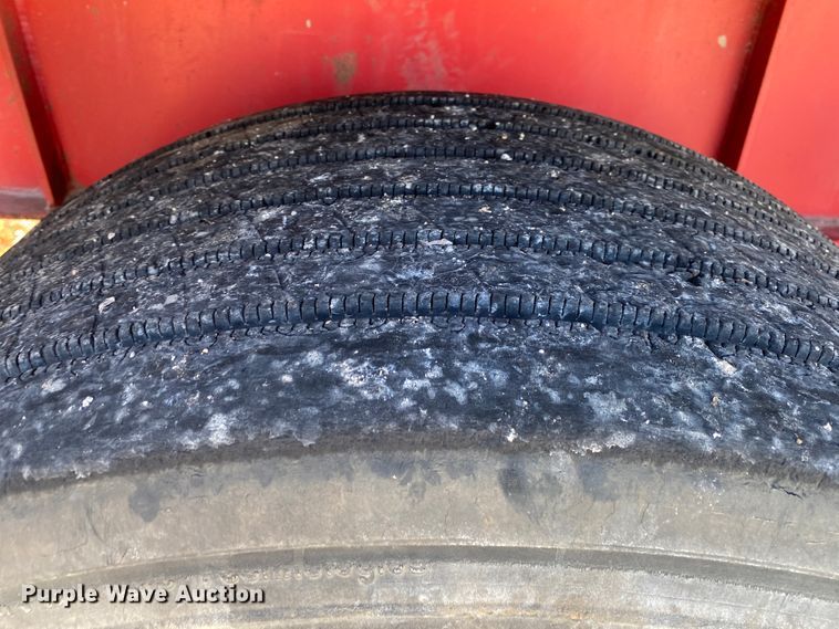 image for item IG9698 2006 Transcraft Eagle NW2  flatbed trailer