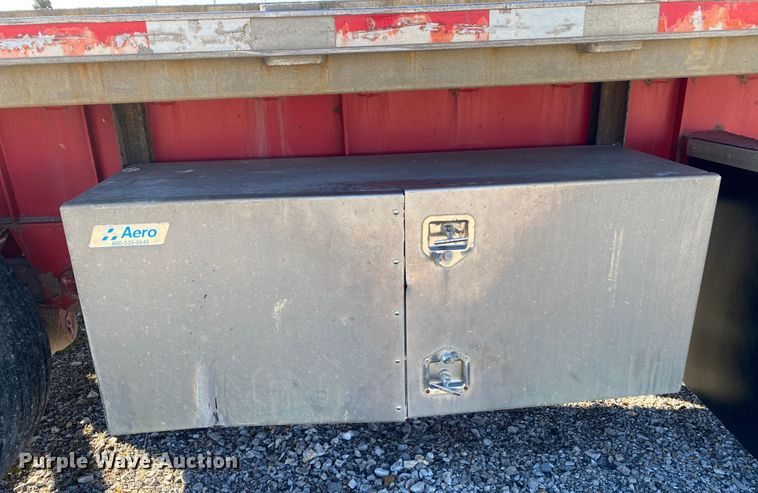 image for item IG9698 2006 Transcraft Eagle NW2  flatbed trailer