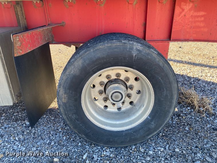 image for item IG9698 2006 Transcraft Eagle NW2  flatbed trailer