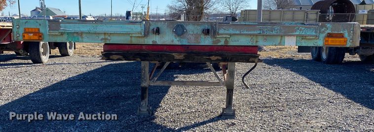 image for item IG9699 1998 Transcraft Eagle W2  flatbed trailer