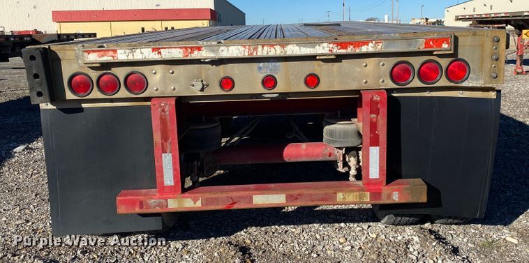 image for item IG9699 1998 Transcraft Eagle W2  flatbed trailer