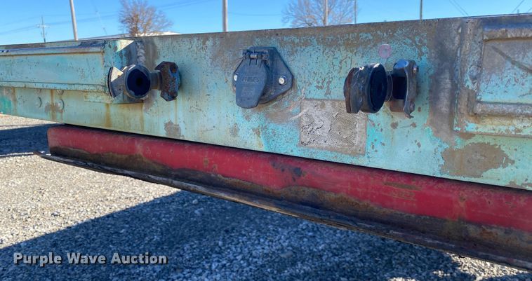 image for item IG9699 1998 Transcraft Eagle W2  flatbed trailer