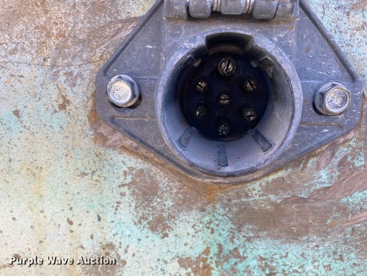 image for item IG9699 1998 Transcraft Eagle W2  flatbed trailer