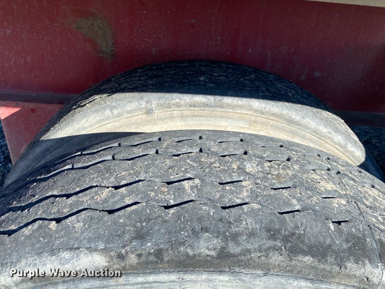 image for item IG9699 1998 Transcraft Eagle W2  flatbed trailer