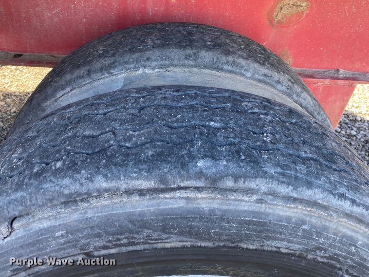 image for item IG9699 1998 Transcraft Eagle W2  flatbed trailer