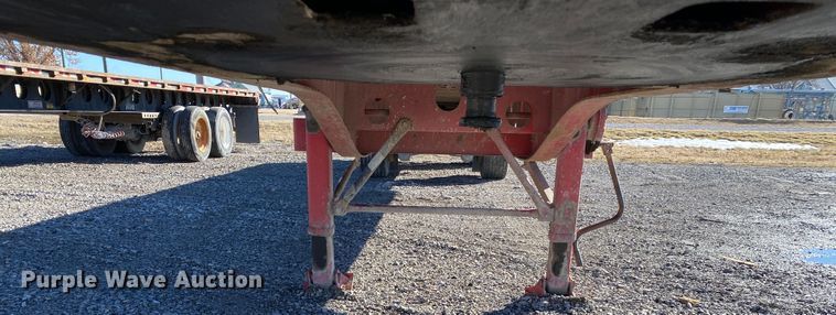 image for item IG9700 2006 Transcraft Eagle NW2  flatbed trailer