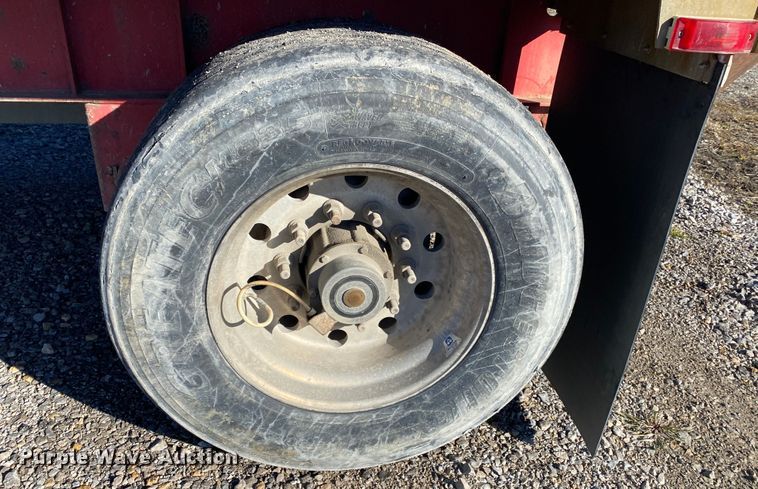 image for item IG9700 2006 Transcraft Eagle NW2  flatbed trailer