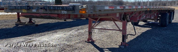image for item IG9701 2006 Transcraft Eagle NW2  flatbed trailer
