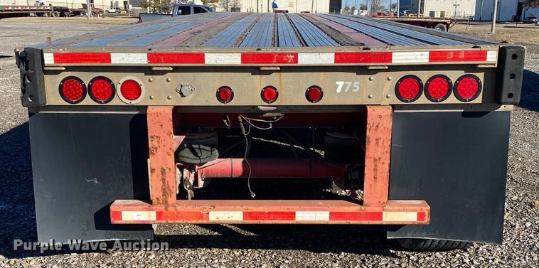 image for item IG9701 2006 Transcraft Eagle NW2  flatbed trailer