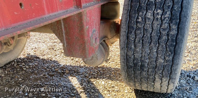 image for item IG9701 2006 Transcraft Eagle NW2  flatbed trailer