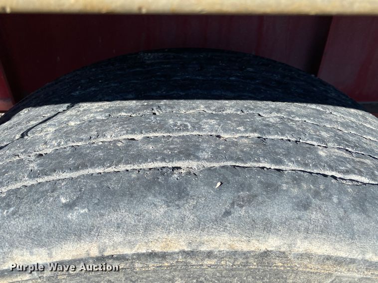 image for item IG9701 2006 Transcraft Eagle NW2  flatbed trailer