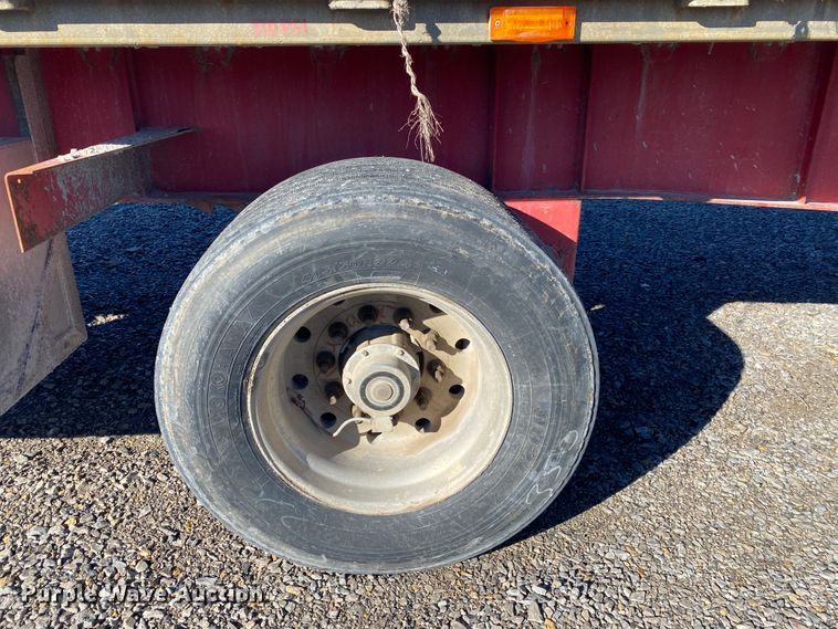 image for item IG9701 2006 Transcraft Eagle NW2  flatbed trailer