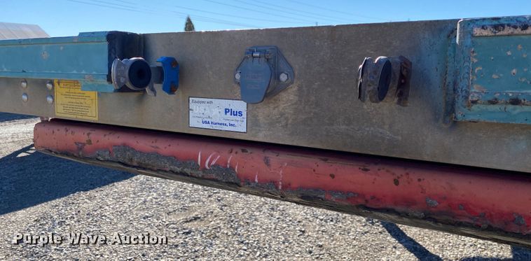 image for item IG9702 2006 Transcraft Eagle NW2  flatbed trailer