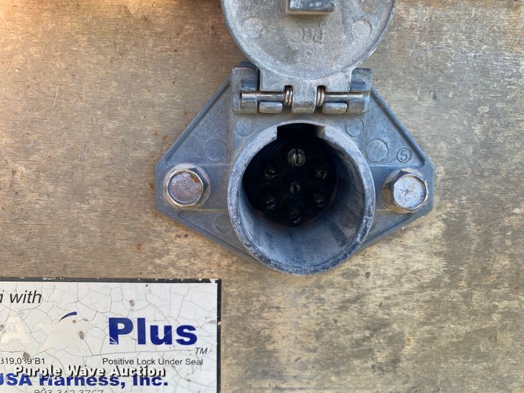 image for item IG9702 2006 Transcraft Eagle NW2  flatbed trailer