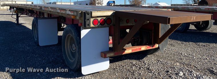 image for item IG9702 2006 Transcraft Eagle NW2  flatbed trailer