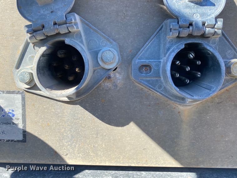 image for item IG9703 2007 Transcraft  flatbed trailer