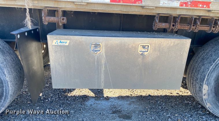 image for item IG9703 2007 Transcraft  flatbed trailer