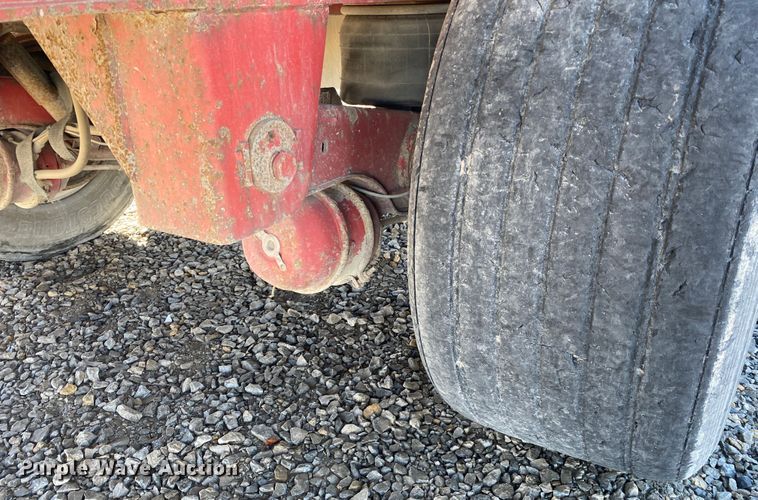 image for item IG9704 2006 Transcraft Eagle NW2  flatbed trailer